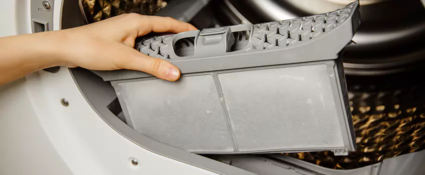 Signs Of A Clogged Dryer Lint Trap in Poughkeepsie, New York